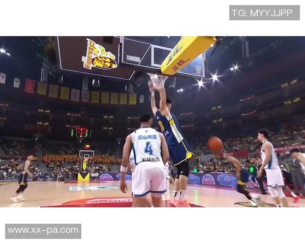 奎因半场表现亮眼13号秀砍下8分4板并送生涯最高8助